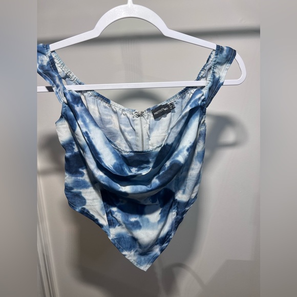 DREAMY CROP TOP // PRETTYLITTLETHING // size US6💙 - Picture 2 of 7